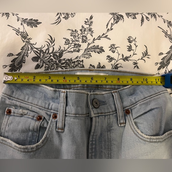 Abercrombie & Fitch Ultra High Rise Ankle Straight Jean - Picture 7 of 9